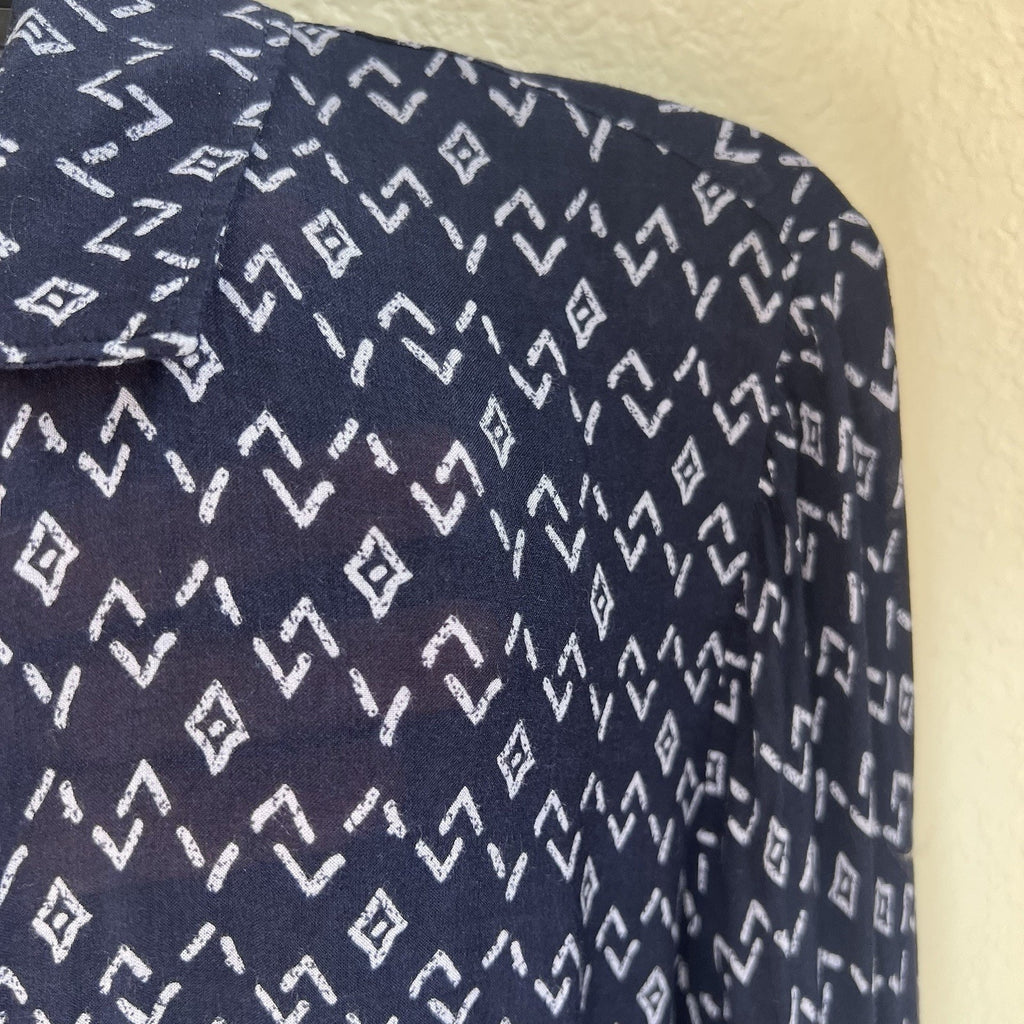 Cloth and Stone Geometric Long Sleeve Sheer Button Down Blouse Navy White XS