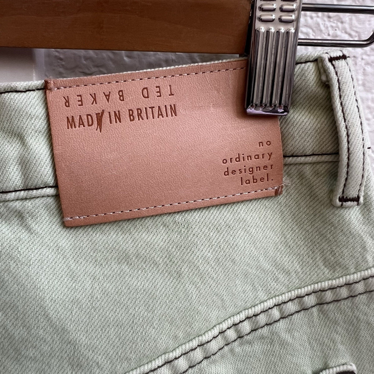 TED BAKER NWT Zahhra Sz 26 High Rise Straight Ankle Mint Green Jeans Buttons