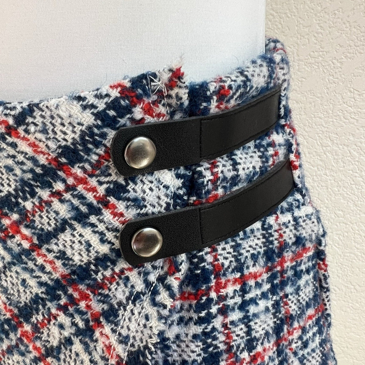 Urban Outfitters Huntley Wool Blend Mini Skirt Plaid Tweed 90s Wrap Sz XS