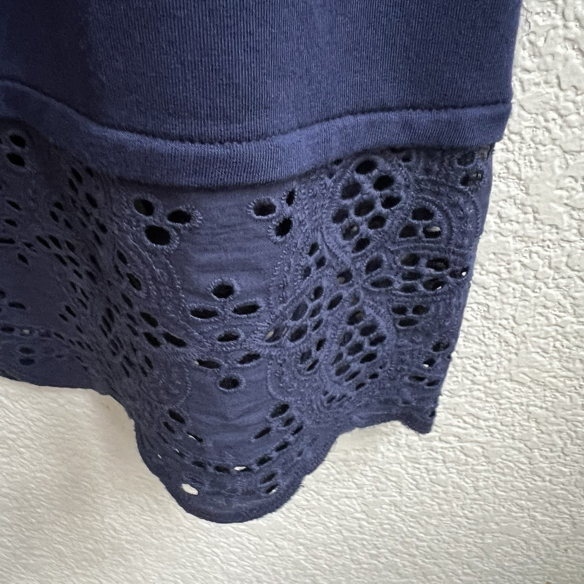 The Prairie by Rachel Ashwell NWT Sz M Navy Blue Shift T Shirt Dress Lace Trim